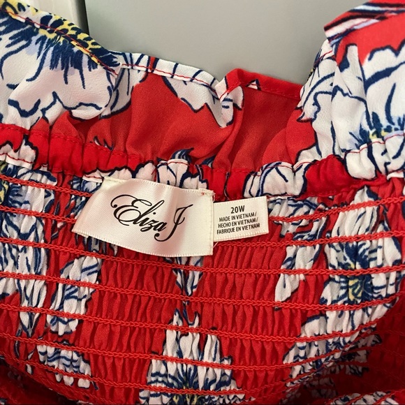 NWT Eliza J Floral Off Shoulder Smocked Midi Dress - Picture 5 of 6